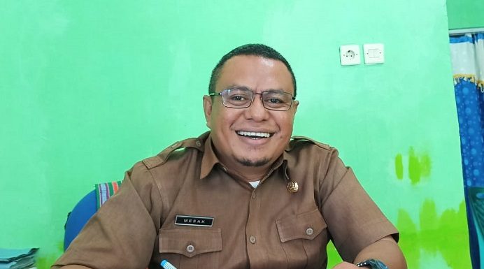 Sekolah di Alor Diberi Wewenang Umumkan Kelulusan Ujian Siswa SD dan SMP Sekretaris Dinas pendidikan Kabupaten Alor, Mesak A. Malailak, S.Pd.,M.Pd