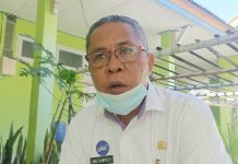 Kadisdik Alor Pecat Guru Penganiaya Siswa Hingga Tewas Kepala Dinas Pendidikan Kabupaten Alor, Alberth N. Ouwpoly, S.Pd.,M.Si.