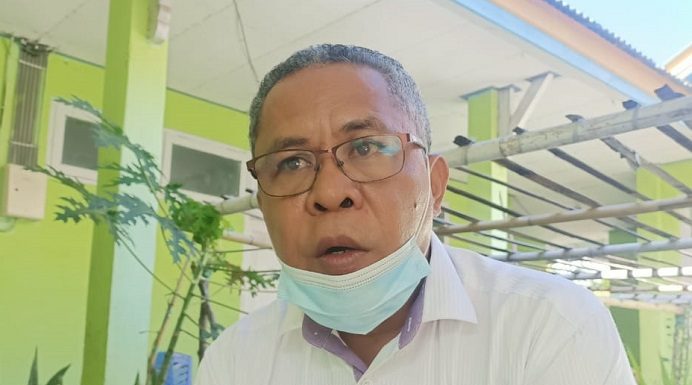 Trans Media Bangun SD Terdampak Seroja di Alor Kepala Dinas Pendidikan Kabupaten Alor, Alberth N. Ouwpoly, S.Pd.,M.Si.