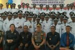 PMD Alor Umumkan 17 Kades Terpilih di Pilkades Serentak 2021, Berikut Nama dan Jadwal Pelantikannya Foto: Bupati Alor Drs. Amon Djobo (tengah), Wakil Bupati Imran Duru (kedua kanan), Ketua DPRD Enny Anggrek (kedua kiri) foto bersama Kepala Desa usai acara pelantikan Kepala Desa di gedung perjuangan Batunirwala tahun 2019.