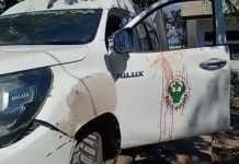 Antar Pasien, Nakes di Maliang Pantar Diserang OTD, Kaca Ambulance Pecah, Ada Bercak Darah Foto: Mobil Ambulance Puskesmas Maliang Pantar Tengah yang ditumpangi para Nakes, mengalami rusak berat akibat diserang orang tidak dikenal pada Sabtu (31/7/21) malam.