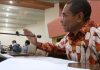 Tentang Proyek Jalan Provinsi di Alor, Gabriel Binna: Jangan Sampai Pinjaman Belum Selesai Barang sudah Rusak Ketua Komisi I DPRD Provinsi NTT Gabriel Beri Binna ketika menyampaikan aspirasi masyarakat Alor soal masalah proyek jalan provinsi pada sidang paripurna DPRD, Rabu (4/8/21) siang di kantor DPRD, Jln El Tari Kota Kupang.