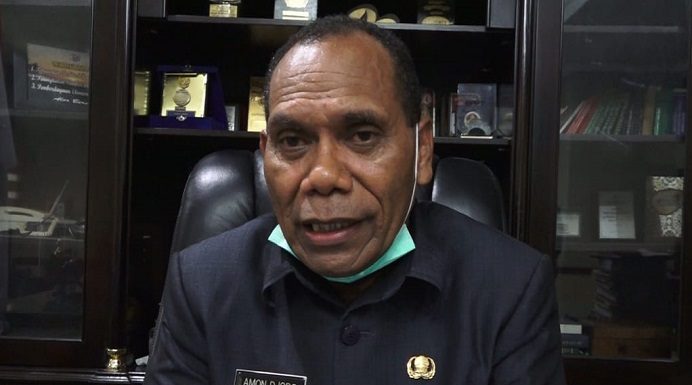 Sengketa Pilkades Berakhir, Oktober Bupati Alor Lantik 17 Kades Terpilih Bupati Alor Drs. Amon Djobo. (Foto: digtara.com).
