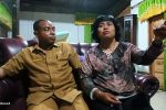 Anggota DPRD Naboys Talo Beberkan Ricuh dengan Bupati Alor Ketika Bahas Hibah Tanah ke PT Pertamina Anggota DPRD Alor F-Demokrat, Naboys Talo (kanan) di dampingi suaminya Muaz Abdulrachman Kamis, ketika jumpa pers di rumahnya, Senin (13/9) di kompleks Swah Lama, Kalabahi.