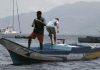 Thresher Shark Indonesia Wujudkan Misi Penghentian Penangkapan Hiu Tikus di Alor Nelayan Desa Lewalu dan Ampera terima bantuan bodi perahu dilengkapi fasilitas tangkap dari Thresher Shark Indonesia Wilayah Alor. Penyerahan bantuan dilakukan pada Rabu (17/11/2021) di Desa Lewalu. (Foto: Thresher Shark Indonesia).