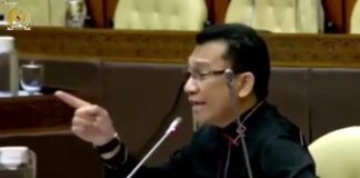 Ansy Lema Marah KLHK yang Berniat Turunkan Status Cagar Alam Mutis di NTT Anggota Komisi IV DPR RI Ansy Lema, ketika RDP dengan KLHK bahas wacana alih status Cagar Alam Mutis di NTT pada Senin, (24/11/2021) di gedung DPR Senayan Jakarta.