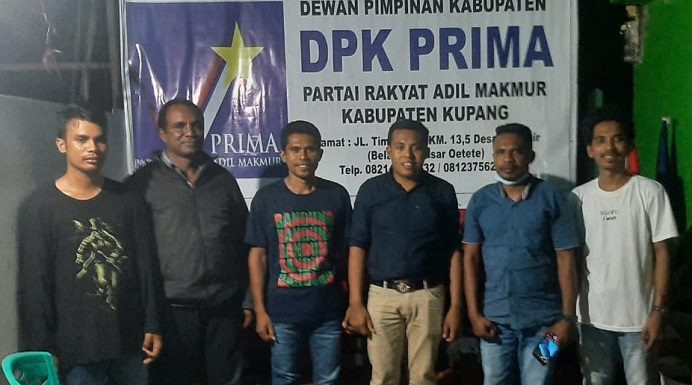 Gelar Monev, Partai PRIMA NTT Siap Hadapi Pemilu 2024 DPW PRIMA NTT Foto bersama DKP PRIMA Kabupaten usai monev pada Kamis (2/12/2021) di kantor DKP PRIMA NTT Kabupaten Kupang.