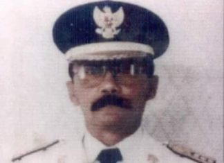 Mantan Bupati Alor Teddy Soetedjo Tutup Usia Alm Teddy Soetedjo ketika menjabat Bupati Alor Periode 1984-1989.