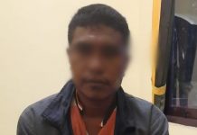 Polisi Bekuk Pelaku Pemerkosa Siswi 15 Tahun di Kabupaten Kupang NTT NF, terduga pelaku pemerkosaan anak sedang menjalani pemeriksaan di Unit PPA Polres Kabupaten Kupang, Kamis (6/1/2022) pagi. (Foto: digtara.com).