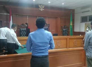 Sidang Praperadilan, Jaksa Minta Hakim Tolak Seluruh Gugatan PH Alberth Ouwpoly Sidang Praperadilan di PN Kalabahi tentang pengujian sah atau tidaknya prosedur penetapan tersangka Alberth Ouwpoly dalam kasus dugaan korupsi DAK 2019.
