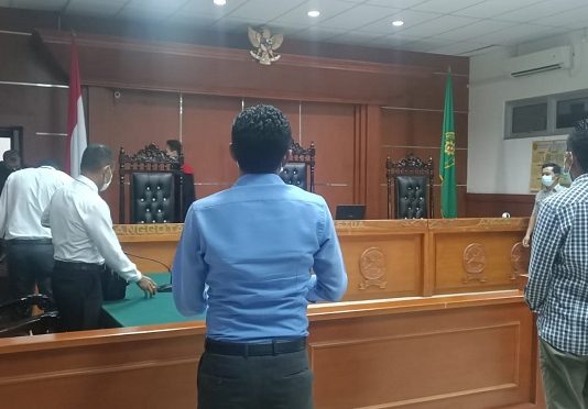 Sidang Praperadilan, Jaksa Minta Hakim Tolak Seluruh Gugatan PH Alberth Ouwpoly Sidang Praperadilan di PN Kalabahi tentang pengujian sah atau tidaknya prosedur penetapan tersangka Alberth Ouwpoly dalam kasus dugaan korupsi DAK 2019.