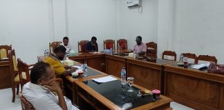 DPRD Alor Gelar RDP dengan Kadis PUPR dan Bapelitbang Bahas Pembangunan Jalan Pureman Ketua Komisi III DPRD Alor Dony M. Mooy memimpin RDP dengan Kadis PUPR Alor dan Sekretaris Bapelitbang Alor, Rabu (23/3) di ruang Komisi III, membahas masalah pembangunan ruas jalan menuju Kecamatan Pureman.