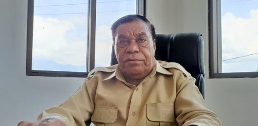 Komisi I DPRD Alor Minta Pemkab Selesaikan Sengketa Batas Desa Ketua Komisi I DPRD Alor, Azer D. Laoepada, SM.,SH.