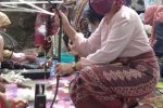 Pemkab Alor Gelar Festival Dugong Tanggal 18-19 Mei 2022, Berikut Rangkaian Acaranya Kadis Pariwisata Alor, Ripka Sukerni Jayati ketika menghadiri acara Festival Tenun Ikat di Ternate, Alor, tahun 2021.