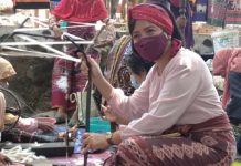 Pemkab Alor Gelar Festival Dugong Tanggal 18-19 Mei 2022, Berikut Rangkaian Acaranya Kadis Pariwisata Alor, Ripka Sukerni Jayati ketika menghadiri acara Festival Tenun Ikat di Ternate, Alor, tahun 2021.