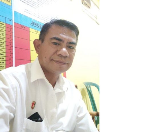 Polisi Sebut Polemik Penutupan Warung Babi Sudah Mediasi Damai, El Asamau Diminta Buat Cerobong Asap Babi Kasat Reskrim Polres Alor, Iptu IPTU Yames Jems Mbau. (Foto: mediakupang.pikiran-rakyat.com).
