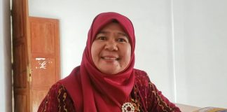 Pemkab Alor Tak Melarang Warga Usaha Warung Daging Babi Kasie Kerja Sama Industri Dinas Perindustrian Alor, Suratma Djoumoding.