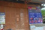 Warga Sekitar Mengaku Tak Keberatan El Asamau Buka Warung Babi Warung Babi milik El Asamau ditutup pada Kamis siang di Kelurahan Mutiara. (Foto: doc tribuanapos.net).
