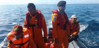 Seorang Warga Dilaporkan Tenggelam Hilang di Pelabuhan Maritaing Gambar: Ilustrasi Pencarian korban. (Foto: merdeka.com).