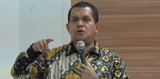 Melki Laka Lena Pecat Ketua dan Sekretaris DPD Golkar Alor, Bikin DPP Geram Ketua DPD I Partai Golkar NTT, Emanuel Mekiades Laka Lena. (Foto: partaigolkar.com)