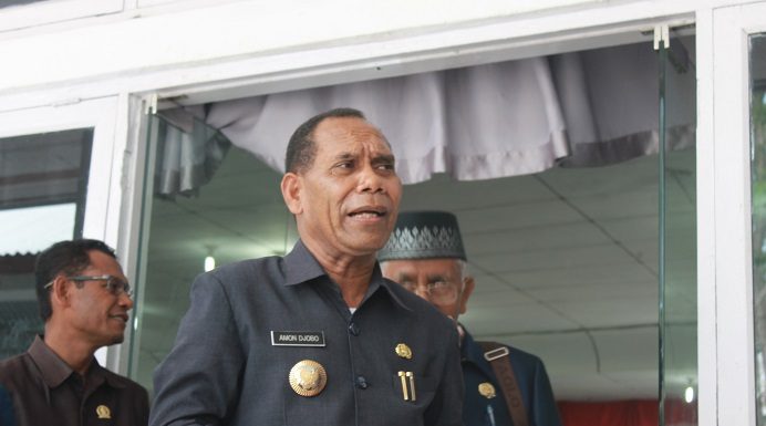 Bupati Amon Djobo Undur Diri dari Pengurus DPD NasDem Alor Bupati Alor Drs. Amon Djobo. (Foto: tribuanapos.net/demas).