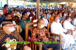 Jelang Pemilu 2024, Tokoh Agama Imbau Warga Alor Jaga Kerukunan dan Kekeluargaan Foto baris depan: Ketua MUI Alor Muhamad Bere (kiri) dan Ketua FKUB Alor Pdt. Jakobus Pulamau, S.Th (kedua kiri) bersama tokoh agama lain dalam suatu acara pemerintahan di Alor belum lama ini. (Sumber Foto: alorpos.com/linuskia).