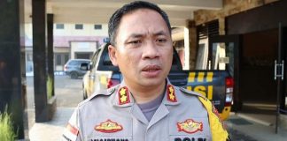 Korban Bejat Tersangka Vikaris GMIT SAS Terus Bertambah, Sebagian Lapor Polisi Hari Ini Kapolres Alor AKBP Ari Satmoko. (Sumber Foto: seputarntt.com).