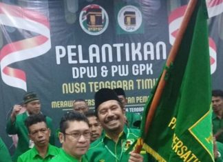 PPP Siap Usung Abdul Madjied Nampira Bertarung di Pilkada Alor 2024 Abdul Madjied Nampira (kanan) mengahadiri suatu acara PPP Provinsi NTT di Kota Kupang belum lama ini. (Foto: doc tribuanapos.net).