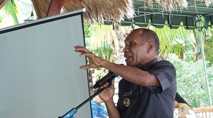 Bupati Alor Marah Besar Dituduh Merusak Lingkungan Bupati Alor Amon Djobo.