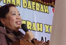 Bantah Laporan Anggota DPRD Alor ke BK, Enny Anggrek: Saya Jawab PKI itu Maksudnya ‘Pikiran Kacau Intimidasi’ Enny Anggrek, SH. (Foto: doc tribuanapos.net/demas).