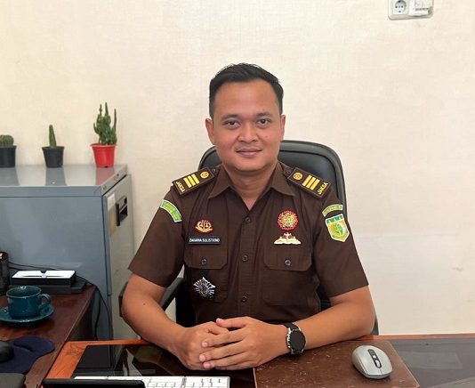 Jaksa Tuntut Eks Vikaris GMIT SAS Hukuman Mati Kasie Intel Kejaksaan Negeri Alor, Zakaria Sulistiono. (Foto: doc tribuanapos.net).