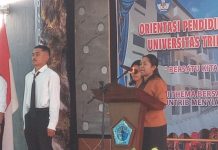 Buka ORDIK Untrib 2023, Rektor Pastikan Tak Ada Perpeloncoan Wakil Rektor I Adolfina Oualeng, M.Th. PAK membuka acara Ordik Untrib tahun 2023, Kamis (31/8) di Lopo Untrib, Batunirwala. (Foto: doc tribuanapos.net).