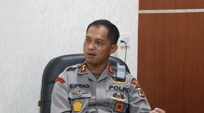 Polisi Hentikan Kasus DPO Palsu yang Menyeret Nama Ketua DPRD Alor Kapolres Alor AKBP Suriyadi Rahman, S.I.K.,M.M. (Sumber foto: kupang.tribunnews.com).