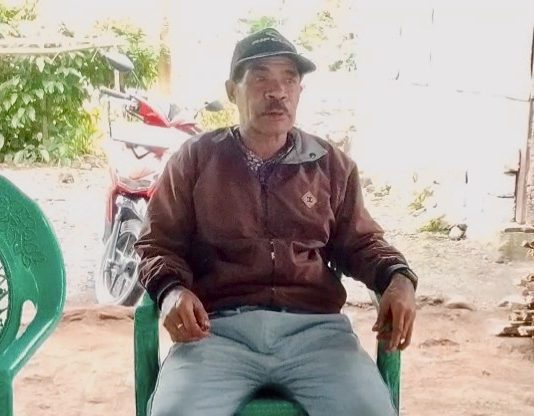 Dikecam Netizen, Komite SD di Alor Akhirnya Batalkan Daftar Pungli Peserta Ujian Ketua Komite UPTD SD Inpres Kaipera, Christian Luase. (Foto: doc tribuanapos.net).