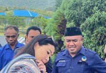 Reses di Pulau Alor, Julie Sutrisno Laiskodat Terima Aspirasi-Salurkan Bantuan UMKM Anggota DPR RI Komisi XI Fraksi NasDem, Julie Sutrisno Laiskodat tiba di Bandara Mali-Alor, Selasa 24 Februari untuk melakukan reses selama sembilan hari. (Foto: dok Facebook Julie Sutrisno Laiskodat).