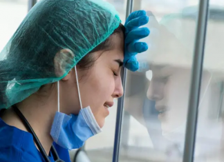 Tiga Dokter PPPK PW di Alor Mengundurkan Diri Gegara Dapat Gaji Rp 300 Ribu/Bulan Gambar: Ilustrasi Dokter. (Sumber: bbc.com).