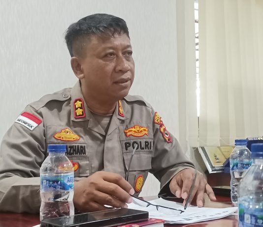 Polisi Periksa 4 Saksi Kasus Penganiayaan Nenek di Alor, Menanti Penetapan Tersangka Kapolres Alor AKBP Nur Azhari. (Foto: doc tribuanapos.net/dm).