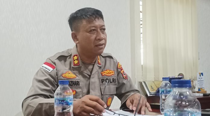 Polisi Periksa 4 Saksi Kasus Penganiayaan Nenek di Alor, Menanti Penetapan Tersangka Kapolres Alor AKBP Nur Azhari. (Foto: doc tribuanapos.net/dm).