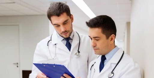 Resmi Ajukan Surat Mundur Dari PPPK, 2 Dokter di Alor-NTT Memilih Kontrak PTT Gambar: Ilustrasi dokter. (Foto: freepik.com).