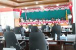 DPRD-Pemda Alor Bahas Sejumlah Opsi Kenaikan Jasa Insentif Nakes PPPK PW RDP DPRD Alor dan pemerintah daerah bahas kondisi pemulihan kesehatan Bupati Alor dan kenaikan insentif Nakes, Rabu (11/3) di kantor DPRD Alor, Batunirwala. (Foto: doc tribuanapos.net).