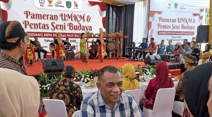 Ketua Timpel Sidang MPH PGI Ajak Warga Alor Datang Ramaikan Pameran UMKM dan Pentas Seni di GMIT Pola Tribuana Gambar: Karikatur Pameran UMKM dan Pentas Seni sidang MPH PGI. (Foto: doc tribuanapos.net/).