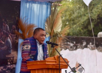 Ketua Timpel Sidang MPH PGI dan HUT Ke-76 PGI, Pnt. Obeth Bolang, S.Sos.,M.AP, memberikan sambutan di acara pembukaan rangkaian kegiatan Sidang MPH PGI dan HUT Ke-76 PGI, Kamis 21 Mei di Pantai Sebanjar, Alor. (Foto: doc tribuanapos.net/bela). Ketua Timpel Sidang MPH PGI dan HUT Ke-76 PGI, Pnt. Obeth Bolang, S.Sos.,M.AP, memberikan sambutan di acara pembukaan rangkaian kegiatan Sidang MPH PGI dan HUT Ke-76 PGI, Kamis 21 Mei di Pantai Sebanjar, Alor. (Foto: doc tribuanapos.net/bela).