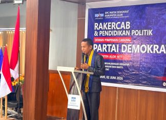 Ketua DPRD Alor Apresiasi Partai Demokrat yang Konsisten Jaga Nilai Politik dan Persaudaraan Ketua DPRD Alor Paulus Buche Brikmar ketika sambutan di acara pembukaan Rakercab dan Pendidikan Politik Partai Demokrat, Selasa 2 Juni 2026. (Foto: doc tribuanapos.net).