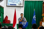 Senior dan DPD GAMKI NTT Puji Pelatihan Multimedia dan Peluncuran Inovasi Digital UMKM GAMKI Alor Senior GAMKI Alor, Marthin De Porres Djeo, saat sambutan di acara pembukaan Pelatihan Multimedia GAMKI Alor, Selasa 9 Juni 2026 di GMIT Imanuel Mola. (Foto: doc tribuanapos.net/dm).