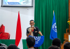 Apresiasi Pelatihan Multimedia GAMKI Alor, KMK GMIT Altar: Teknologi Digital Harus Memperkuat Pelayanan dan Iman KMK GMIT ALTAR, Pdt. Erastus J. Oematan, S.Th, ketika membawa sambutan dan arahan di Acara Pembukaan Pelatihan Multimedia GAMKI Alor, Senin 9 Juni 2026 di GMIT Imanuel Mola. (Foto: doc tribuanapos.net/dm).