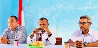 Rektor Untrib Kalabahi Lepas 62 Mahasiswa dan DPL KKN Tematik GENTASKIN LLDIKTI Wilayah XV Rektor Untrib Kalabahi Elia Maruli (tengah) ketika memberikan arahan saat melepaskan 62 Mahasiswa dan DPL KKN Tematik GENTASKIN LLDIKTI Wilayah XV, Rabu (1/7) di Aula Kampus Untrib Kalabahi. (Foto: doc Untrib Kalabahi).