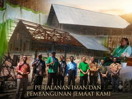 Kaum Bapa Klasis ALTAR Gelar Diakonia Pelayanan Pengatapan Gedung Pos Pelayanan GMIT Laharoi Lakfui Dapitau Ketua Kaum Bapa Klasis ALTAR, Enos Mailani (ketiga kiri) foto bersama jemaat bermata jemaat di Pos Pelayanan GMIT Laharoi Lakfui Dapitau, pada Jumat, 3 Juli 2026. (Foto: doc tribuanapos.net/).