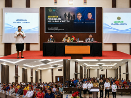 Kemenag Alor Gelar Seminar Pembinaan Keluarga Kristen, Perkuat Ketahanan Keluarga di Tengah Tantangan Zaman Kepala Seksi Urusan Agama Kristen Kemenag Alor, Lim Chr. T. R. Odja, M.Th (tengah), foto bersama Narasumber dan Peserta Seminar Pembinaan Keluarga Kristen, Senin 20 Juli 2026 di Aula Hotel Simphony Kalabahi. (Foto: doc tribuanapos.net/).