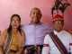 Ayah Adriano Padama: Saya Kaget, Sedih, Kagum Melihat Anak Saya Bicara dengan Mentan Adriano Padama (ujung kanan) foto bersama ayahnya, Semuel Padama, S.Sos dan ibunya, Ady Irma Retebana, S.Pt. (Foto: doc tribuanapos.net).